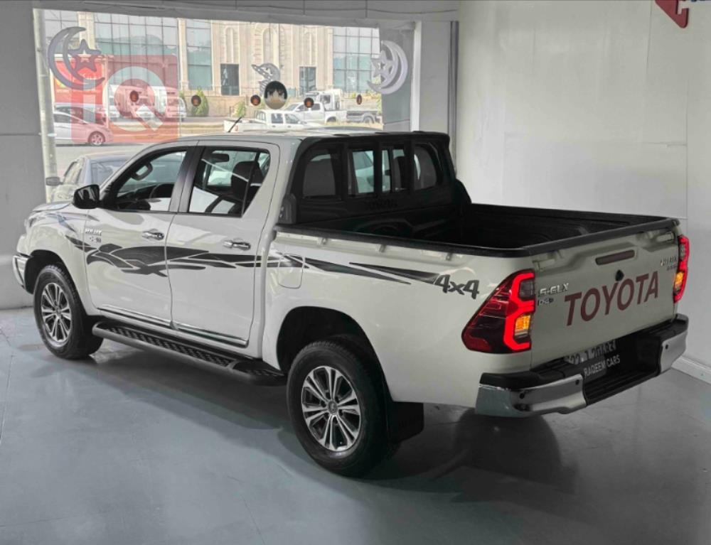 تويوتا هايلوكس